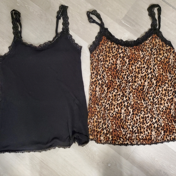 La SENZA Other - Lot of two comfy camis